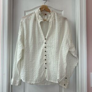 Anthropologie Pilcro White Swiss Dot Button Front Top Womens Size L